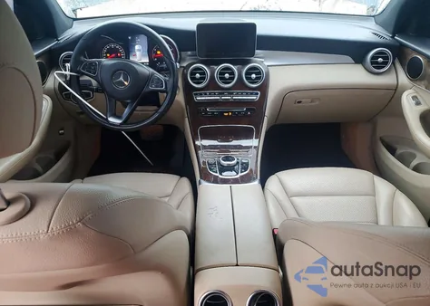 2018 Mercedes-Benz Glc 300 z USA, uszkodzony, nr VIN WDC0G4JB9JV090900